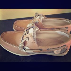 NWOT Sperry 6.5 M Womens